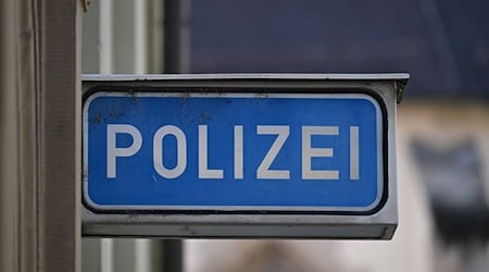 Wer kann der Polizei helfen, den Eigentümer der toten Tiere zu finden? (Symbolbild) / Foto: Bernd Weißbrod/dpa