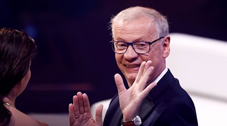 Auch Günther Jauch hört bei «Denn sie wissen nicht, was passiert» auf.  / Foto: Rolf Vennenbernd/dpa