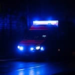 Die beiden Schwerverletzten wurden in Krankenhäuser gebracht. (Symbolbild) / Foto: Nicolas Armer/dpa