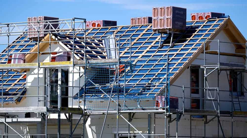 Bayerns Häuslebauer müssen weiter mit überdurchschnittlichem Preisanstieg zurecht kommen. (Symbolbild) / Foto: Sven Hoppe/dpa