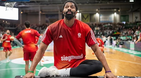 Spencer Dinwiddie konnte die Bayern bei Villeurbanne nicht zum Sieg führen. (Archivbild) / Foto: Harald Tittel/dpa