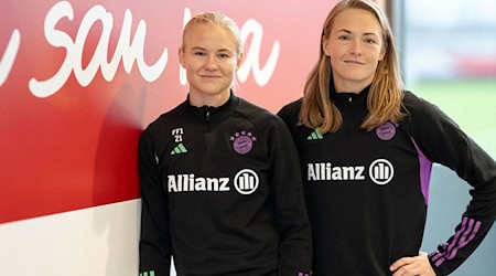 Pernille Harder (l) und Magdalena Eriksson bleiben beim FC Bayern. (Archivbild) / Foto: Lukas Barth/dpa