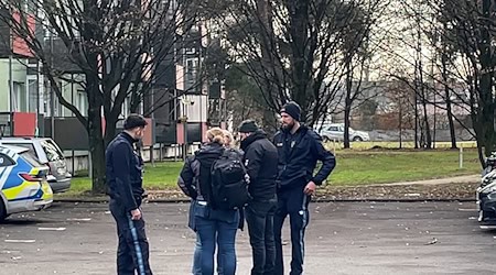 Ein 49-Jähriger soll auf offener Straße mit einem Küchenmesser auf seine Ex-Partnerin eingestochen und sie dabei tödlich verletzt haben. / Foto: Stefan Hornberger/NEWS5/dpa