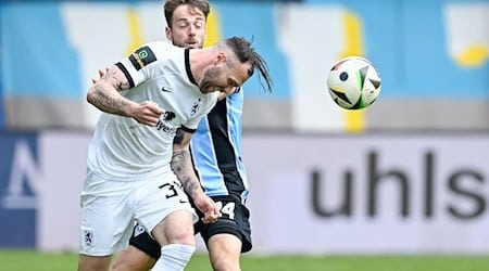 Traf per Kopf: «Löwen»-Profi Hobsch. (Archivbild) / Foto: Uwe Anspach/dpa