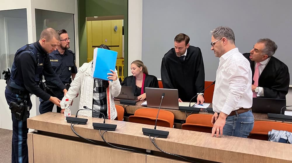 Ursprünglich hatte die Angeklagte sich im Prozess äußern wollen. (Archivbild) / Foto: Britta Schultejans/dpa