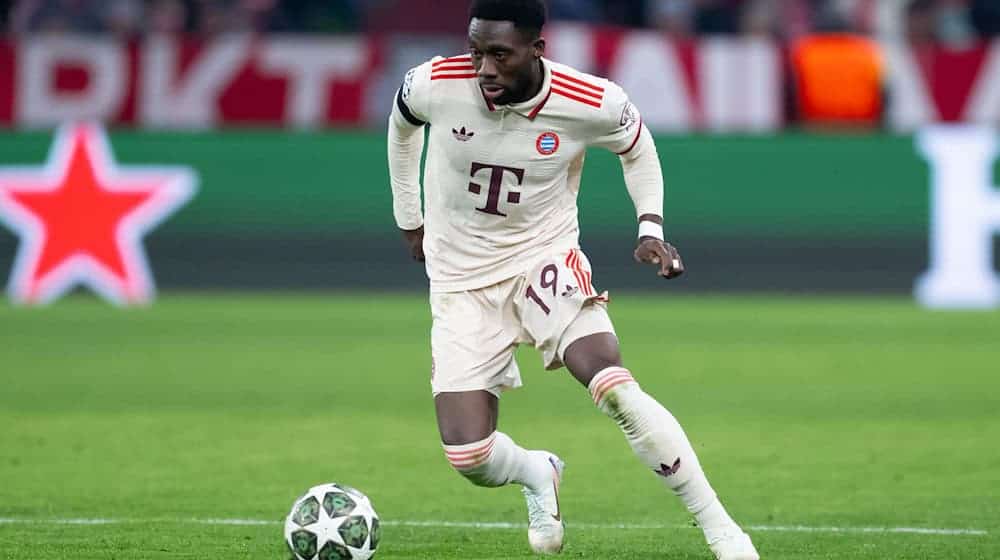 Bald wieder beim FC Bayern zurück: Alphonso Davies. (Archivbild) / Foto: Sven Hoppe/dpa