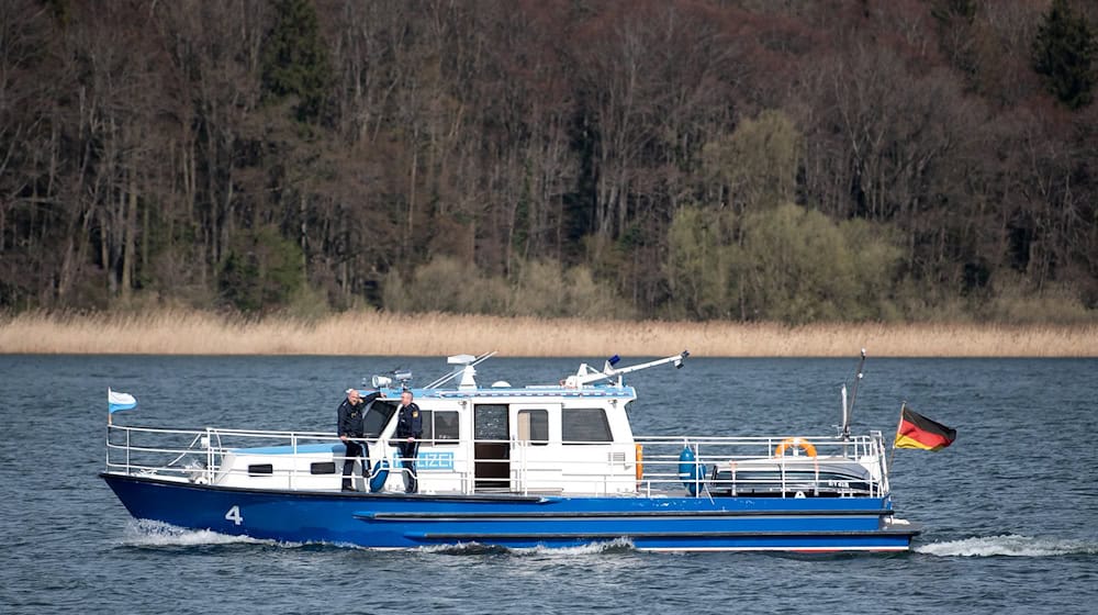 Die Wasserschutzpolizei verplombt in diesem Jahr bereits zum achten Mal ein Auslassventil an einem Schiff. (Symbolbild) / Foto: Sven Hoppe/dpa