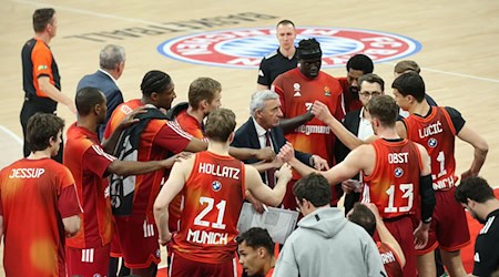 Die Bayern-Basketballer haben unter der Leitung von Svetislav Pesic einen Heimsieg eingefahren. (Archivbild) / Foto: Matthias Stickel/dpa