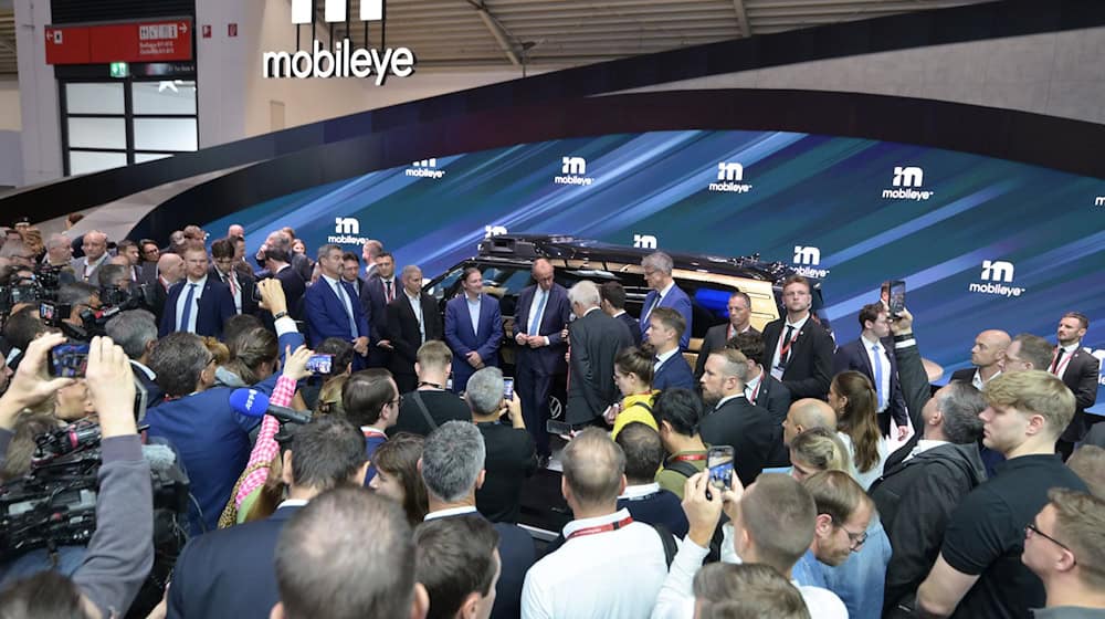 Die Automesse IAA war mit einer halben Million Besuchern eines der Großereignisse des Sommers in München. (Archiv)  / Foto: Peter Kneffel/dpa