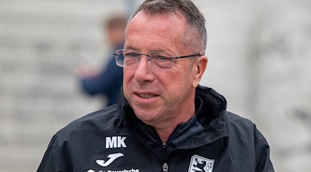 1860-Coach Kauczinski hofft auf einen Heimsieg. (Archivbild) / Foto: Peter Kneffel/dpa