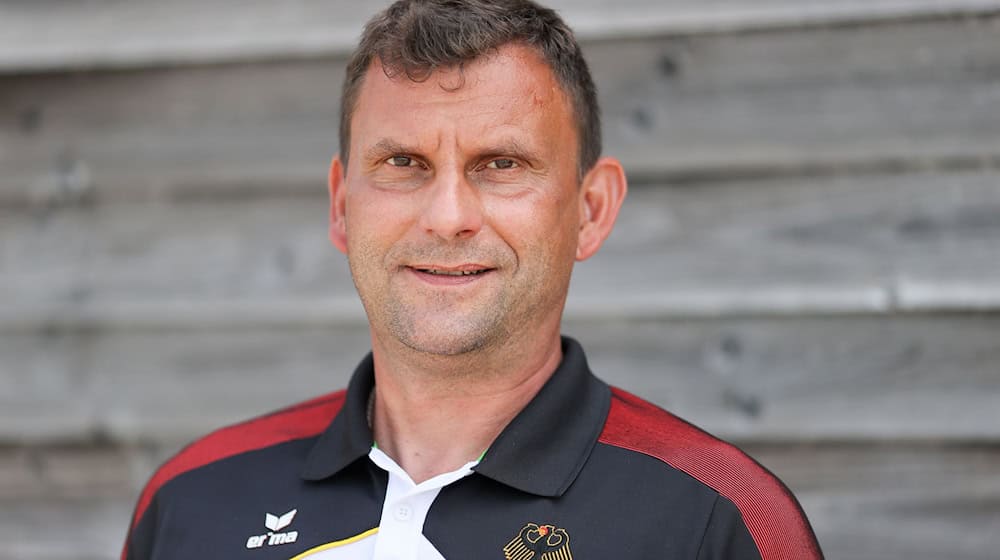 Thomas Apel, Bundestrainer Kajak, ist nun zum Cheftrainer des Slalomkanuten befördert worden. (Archivbild)  / Foto: Jan Woitas/dpa-Zentralbild/dpa