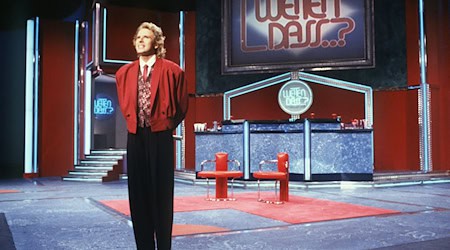 Thomas Gottschalk 1987 bei seiner ersten Sendung als «Wetten, dass..?»-Moderator. / Foto: Jörg Schmitt/dpa