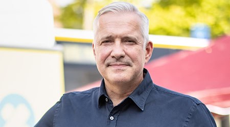 Fernsehkoch Alexander Herrmann tritt bei den Kommunalwahlen 2026 für den CSU-Kreisverband Kulmbach an. (Archivbild) / Foto: Matthias Balk/dpa