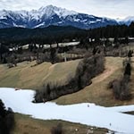 In der Schweiz gibt es teils deutlich weniger Schnee als im 30-jährigen Mittel.  / Foto: Gian Ehrenzeller/KEYSTONE/dpa