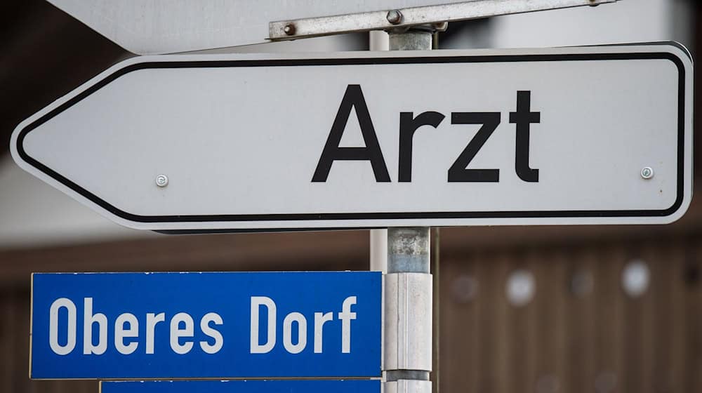 Auf dem Land ist die nächste Arztpraxis nicht immer um die Ecke. (Symbolbild) / Foto: Armin Weigel/dpa