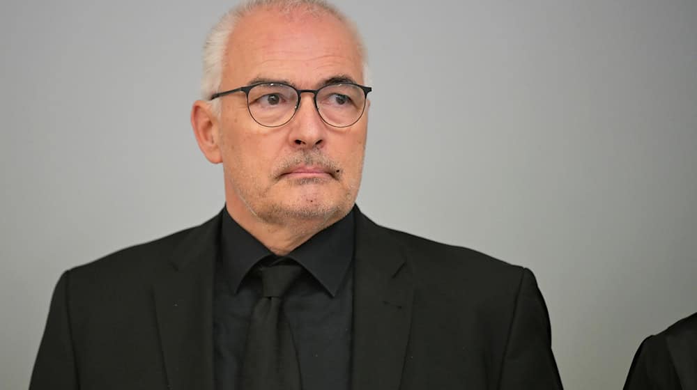 Der Ex-CDU-Abgeordnete Axel Fischer muss weiter im Gefängnis bleiben. (Archivbild) / Foto: Malin Wunderlich/dpa