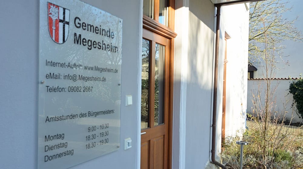 Das Büro des 1. Bürgermeisters in Megeseheim könnte nach der Wahl am 8. März zunächst leer bleiben. / Foto: Malin Wunderlich/dpa