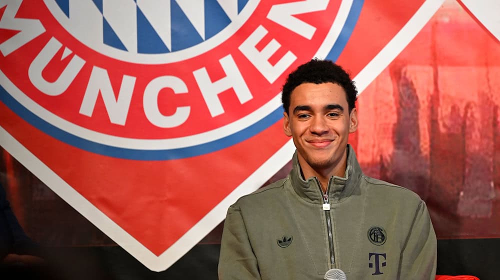 Freut sich auf die Rückkehr in den Bayern-Kader: Jamal Musiala. (Archivbild) / Foto: Uwe Lein/dpa