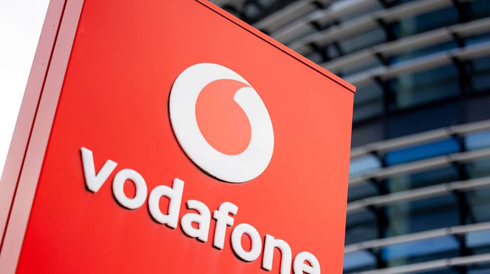 Ein kaputtes Bauteil am Glasfasernetz sorgt derzeit für einige Vodafone-Kundinnen und Kunden in München für Ärger. / Foto: Thomas Banneyer/dpa/dpa-tmn