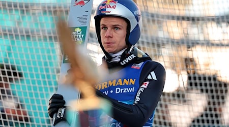 Frust in Oberstdorf: Andreas Wellinger ist bei der Flug-WM nicht dabei. (Archivbild) / Foto: Daniel Karmann/dpa