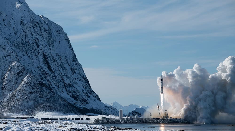 Die erste Rakete des Unternehmens war im März 2025 in Norwegen gestartet. / Foto: -/Isar Aerospace/dpa