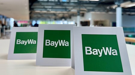 Aus vier mach drei: Die Baywa trennt sich von ihrem Vorstandschef, nun sollen die verbliebenen drei Vorstände das Unternehmen leiten. (Symbolbild) / Foto: Carsten Hoefer/dpa