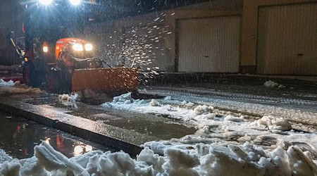 In Franken schneit es seit Sonntag heftig. / Foto: Stefan Puchner/dpa