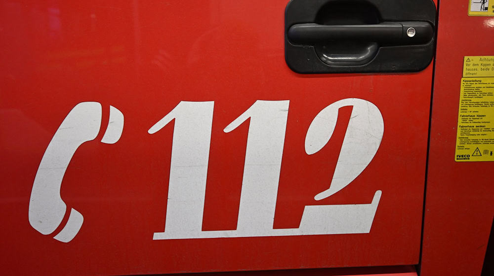 In Niederbayern mussten nach einem Hangrutsch zwei Häuser evakuiert werden. Die Bewohner können vorläufig nicht zurück. (Symbolbild) / Foto: Felix Hörhager/dpa