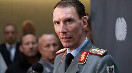 Generalleutnant Christian Freuding / Foto: Sören Stache/dpa
