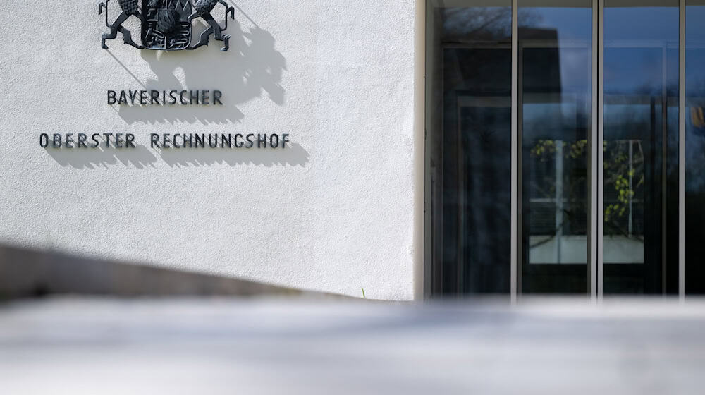 Der ORH will, dass der Freistaat nicht freiwillig zu viel für die Bahn zahlt. (Archivbild) / Foto: Sven Hoppe/dpa