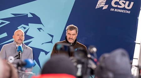 CSU-Chef Söder kann sich eine Beteiligung Deutschlands an der Absicherung eines Waffenstillstands in der Ukraine vorstellen. / Foto: Peter Kneffel/dpa