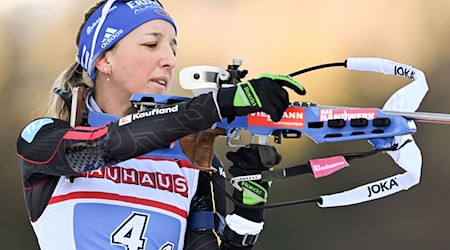 Franziska Preuß am Schießstand. / Foto: Sven Hoppe/dpa