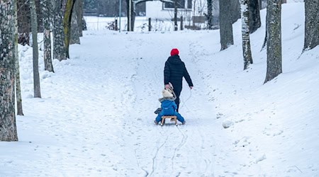 Milde Luft bringt am Mittwoch Entspannung bei der Wetterlage. (Symbolbild) / Foto: Armin Weigel/dpa