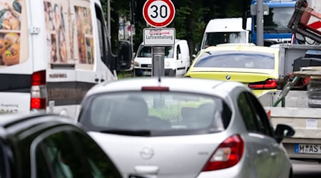 Seit Juni 2024 galt auf einem Abschnitt des Mittleren Rings Tempo 30. (Archivbild) / Foto: Sven Hoppe/dpa