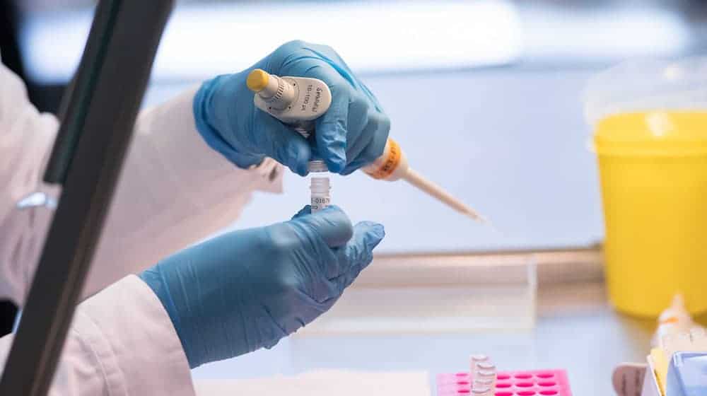 Auf die Parallelen zwischen den beiden Morden stießen die Ermittler erst durch die DNA-Spur. (Symbolbild) / Foto: Sven Hoppe/dpa