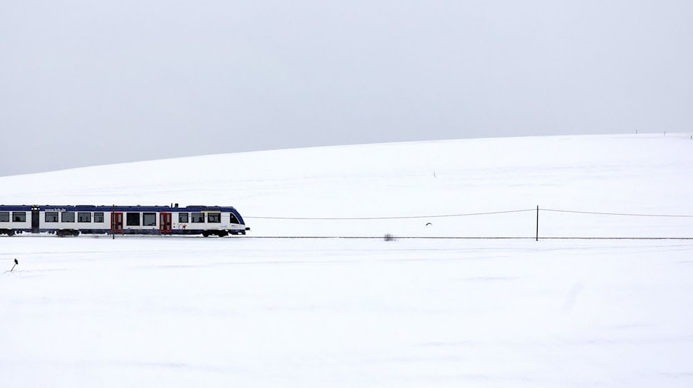 Im Freistaat hat es vielerorts geschneit. / Foto: Karl-Josef Hildenbrand/dpa