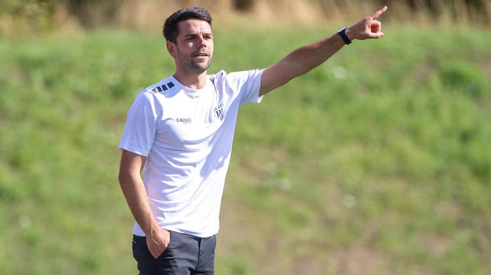 Victor Kleinhenz muss in Schweinfurt gehen. (Archivbild) / Foto: Matthias Koch/dpa