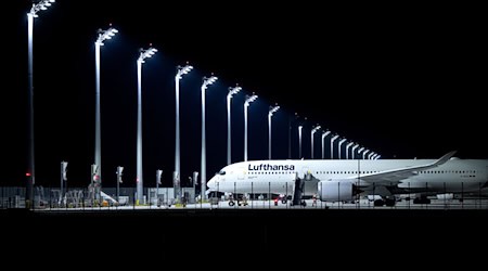 Rund 500 Passagiere übernachteten in Flugzeugen am Flughafen München nach Schneefall
