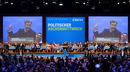 Die Dreiländerhalle in Passau ist nur eine von vielen Locations für Parteiveranstaltungen am Aschermittwoch. (Archivbild) / Foto: Sven Hoppe/dpa