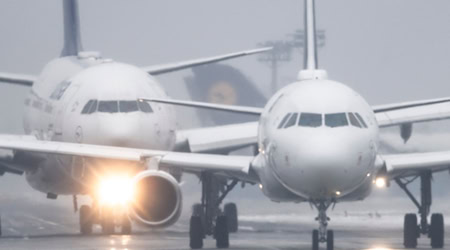Frankfurt ist das größte Drehkreuz der Lufthansa.  / Foto: Boris Roessler/dpa