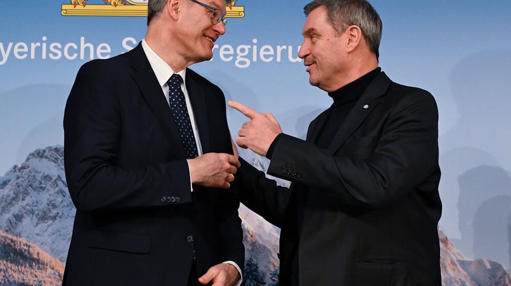 Wollen bei Verkehrsprojekten an einem Strang ziehen: Markus Söder und Bundesverkehrsminister Patrick Schnieder. / Foto: Sven Hoppe/dpa