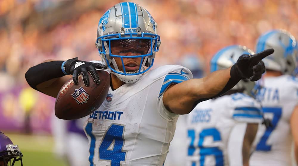 Amon-Ra St. Brown spielt seit 2021 für die Detroit Lions in der NFL. (Archivbild) / Foto: Bruce Kluckhohn/AP/dpa