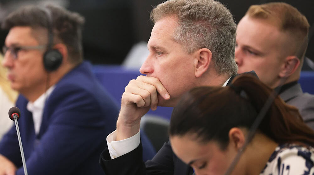 Gegen AfD-Politiker Petr Bystron laufen Ermittlungen. (Archivbild) / Foto: Philipp von Ditfurth/dpa