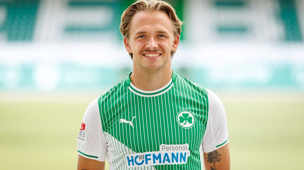 Wechselt von Fürth nach Österreicher: Matthias Olesen. (Archivbild) / Foto: Daniel Karmann/dpa