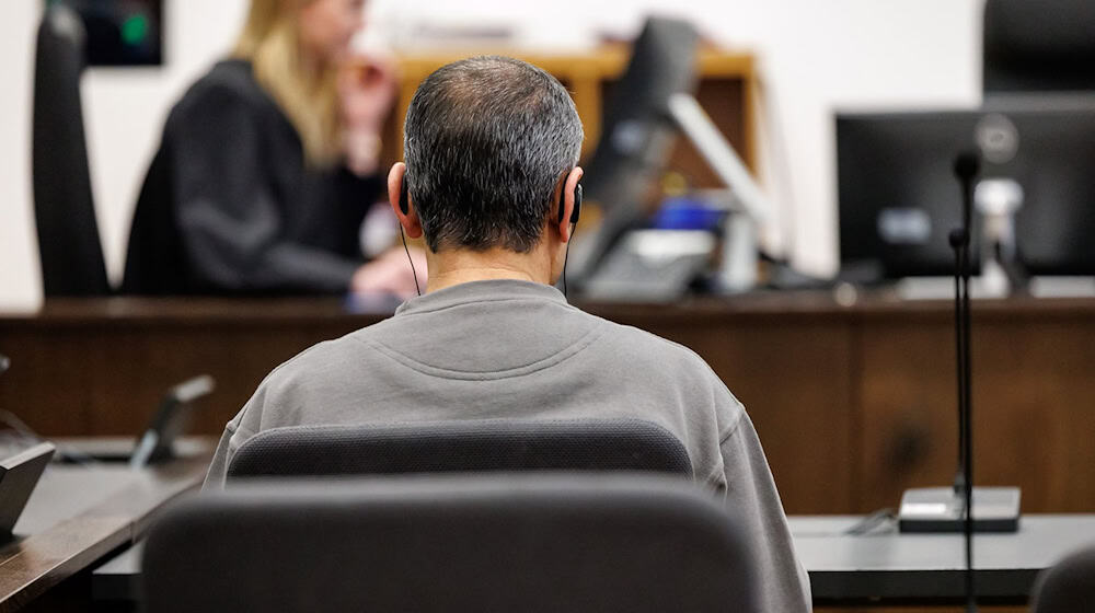 Das Motiv war nach Ansicht der Staatsanwaltschaft Rache: Der Cousin soll angeblich die Schwester des Angeklagten vor ungefähr 20 Jahren in Syrien getötet haben. (Archivbild) / Foto: Daniel Karmann/dpa