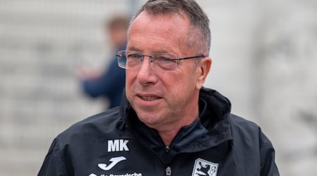 Trainer Kauczinski hofft auf einen Heimerfolg. (Archivbild) / Foto: Peter Kneffel/dpa