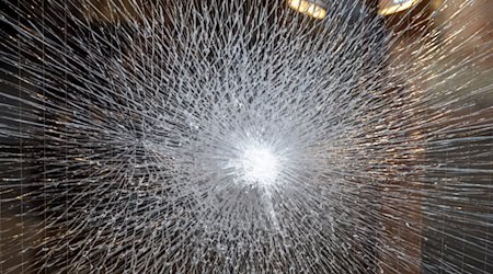 Der Mann soll bei dem Diebstahl Beute im Wert von rund 200.000 Euro gemacht haben. (Symbolbild) / Foto: Stefan Sauer/dpa