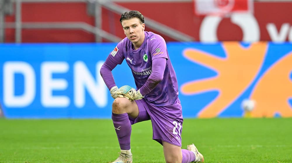 Timo Schlieck wird der SpVgg Greuther Fürth mehrere Wochen fehlen. (Archivbild) / Foto: Anke Waelischmiller/dpa