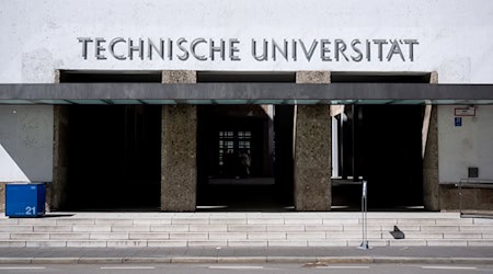 Die Technische Universität München will mit der Universität der Bundeswehr und Partnern aus der Rüstungsindustrie ihre Aktivitäten bei der Forschung in den Bereichen Sicherheit und Verteidigung intensivieren. (Archivbild) / Foto: Sven Hoppe/dpa
