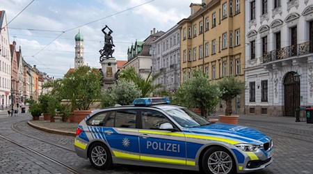Auf Augsburgs bekanntester Partymeile, der Maximilianstraße, soll es zu einer homophoben Gewalttat gekommen sein. (Archivbild) / Foto: Stefan Puchner/dpa
